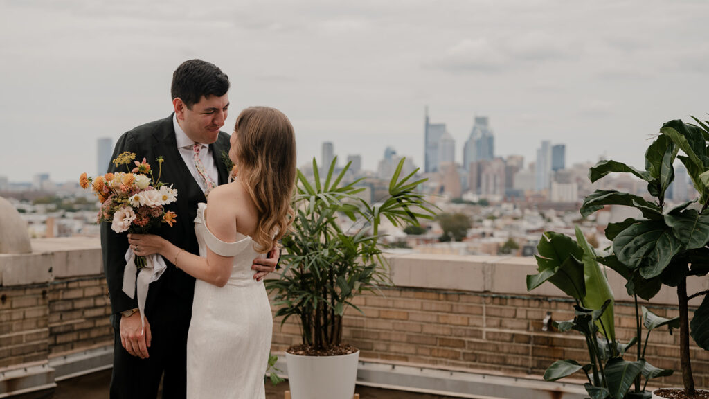 City rooftop wedding at The Bok Building in South Philadelphia, Pennsylvania. Wedding Photography by Photodelphia. 