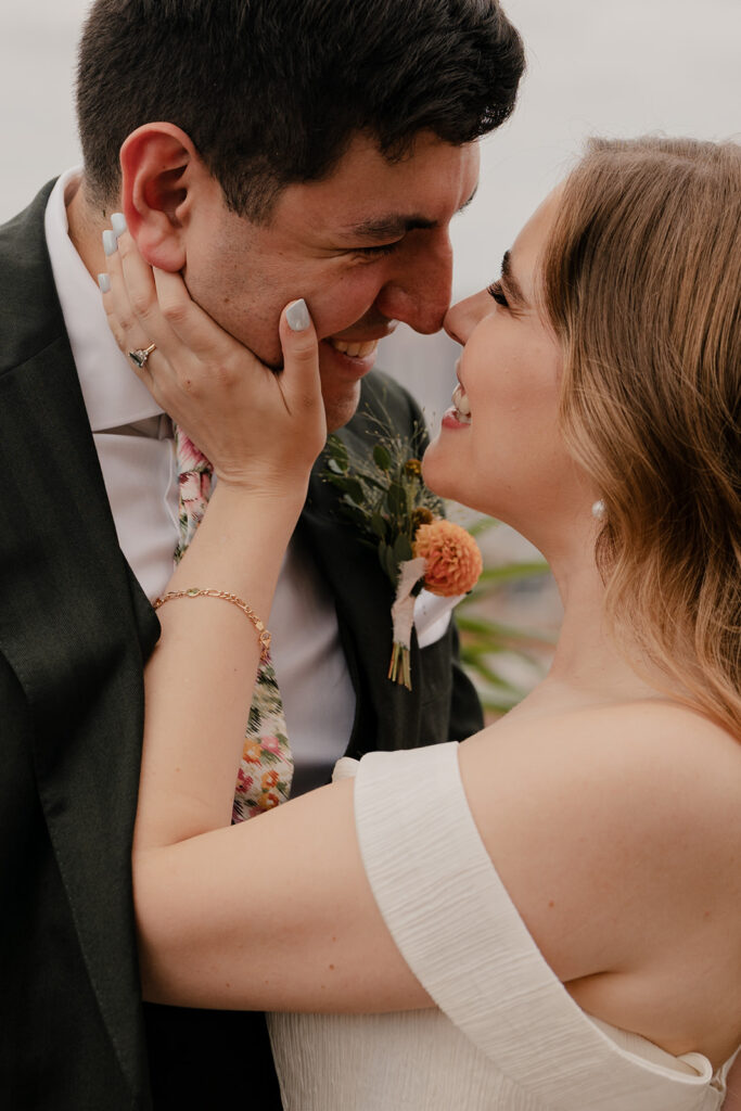 City rooftop wedding at The Bok Building in South Philadelphia, Pennsylvania. Wedding Photography by Photodelphia. 
