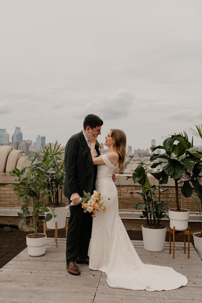 City rooftop wedding at The Bok Building in South Philadelphia, Pennsylvania. Wedding Photography by Photodelphia. 