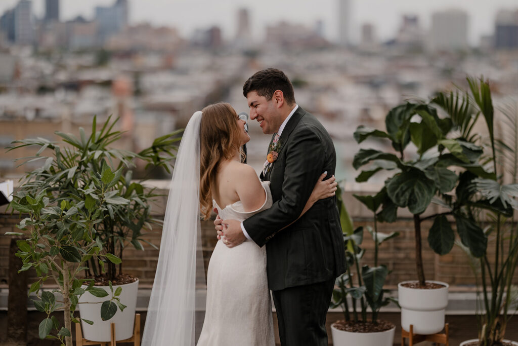 City rooftop wedding at The Bok Building in South Philadelphia, Pennsylvania. Wedding Photography by Photodelphia. 