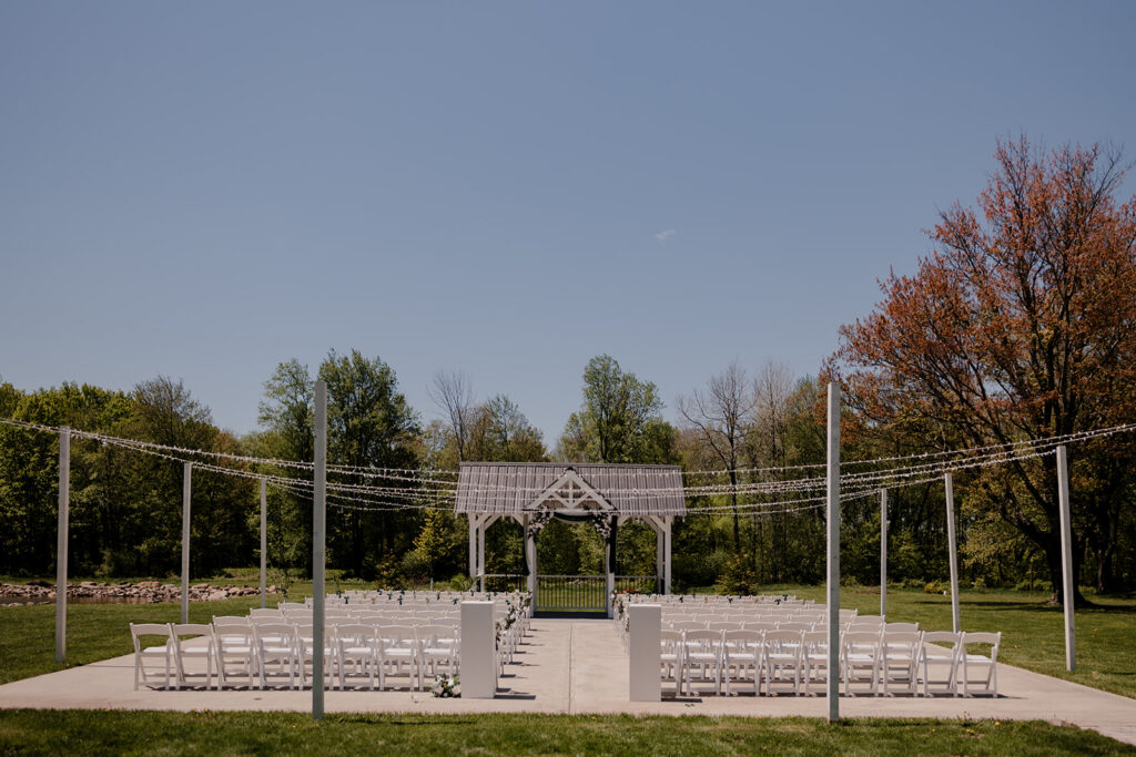 Farmhouse wedding, tucked away in Pennsylvania's Pocono Mountains Weddings at Woodside
