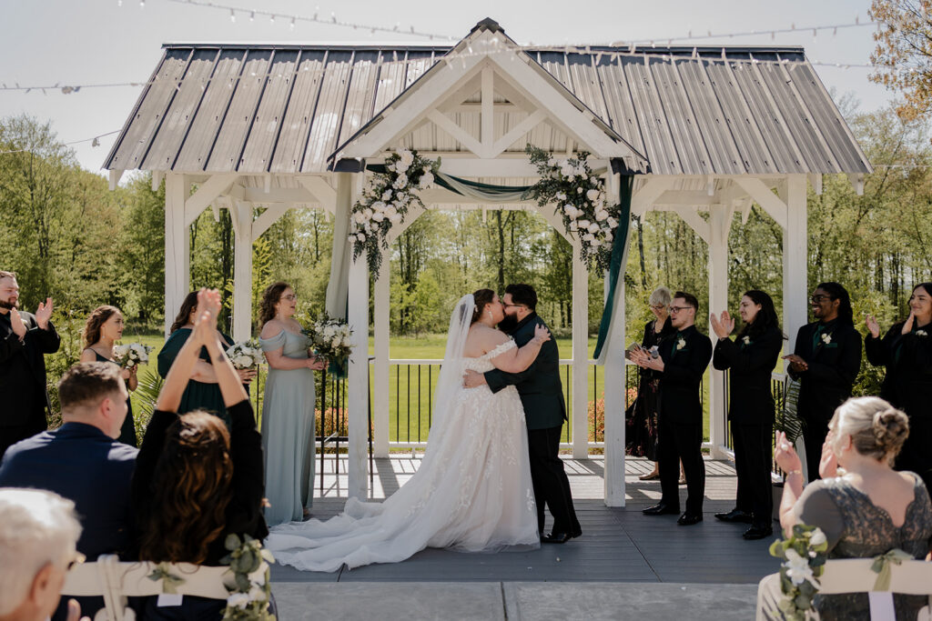 Farmhouse wedding, tucked away in Pennsylvania's Pocono Mountains