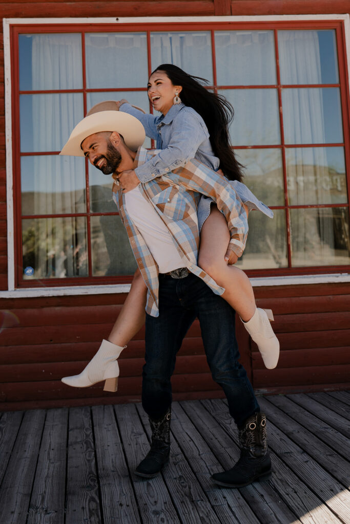 Joshua Tree Couples Photoshoot 