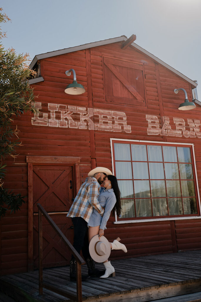 Joshua Tree Couples Photoshoot 